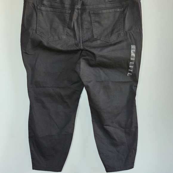 📌59  TORRID BLACK DENIM WOMEN'S PLUS SIZE 24XS - Picture 2 of 3